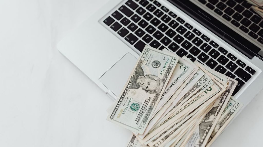 Guaranteed-Income Retiree