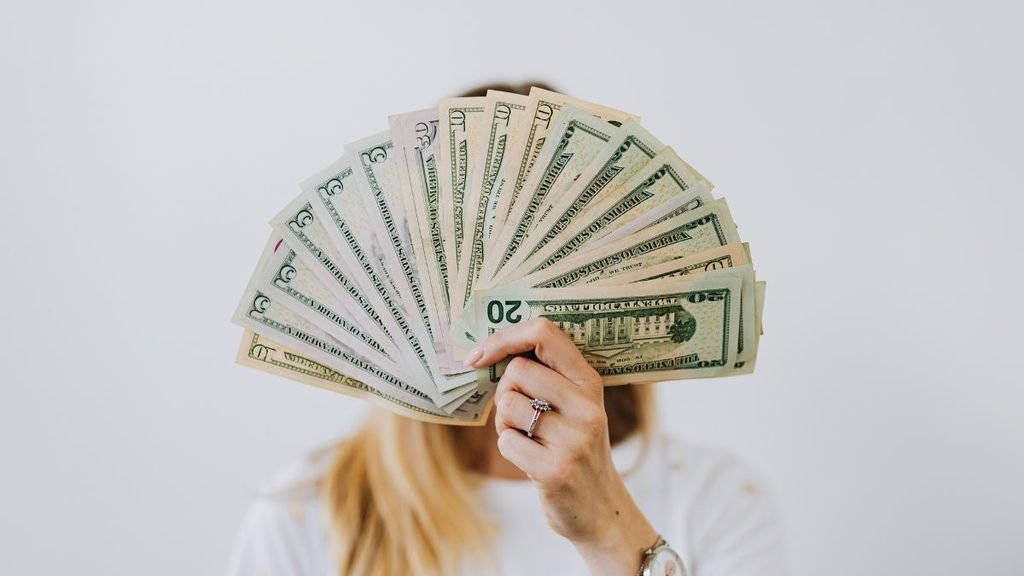 $100,000